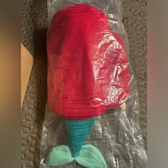 Wahu Aqua Pals Disney Classic Ariel Plush Water Toy - Picture 4 of 7